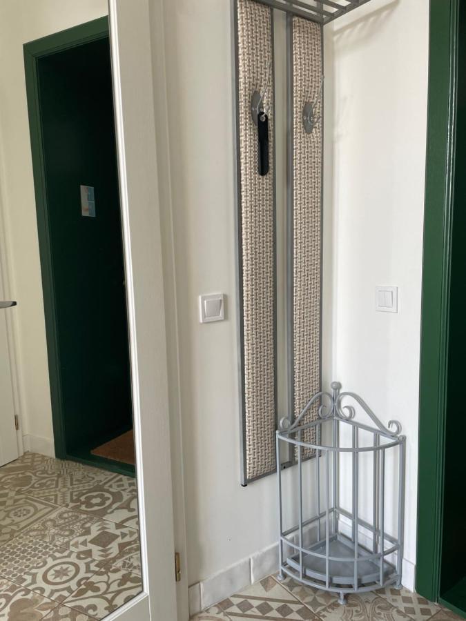 Lux Apartment Studio ベレホヴェ エクステリア 写真